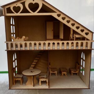 Casita con balcón y mubles