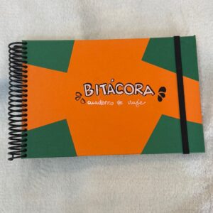 Bitácora naranja y verde