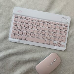 Combo mini teclado + mouse Bluet.
