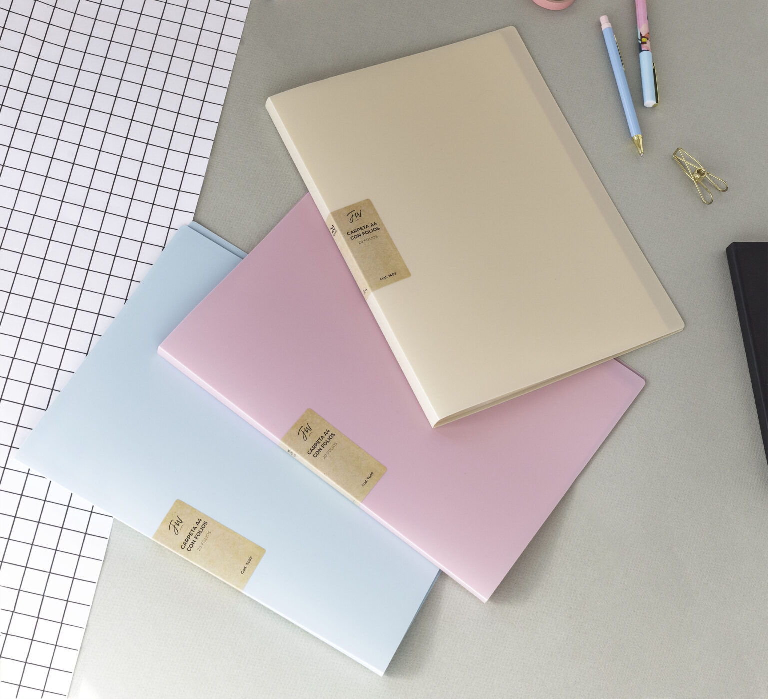 Carpetas FW con 30 folios A4