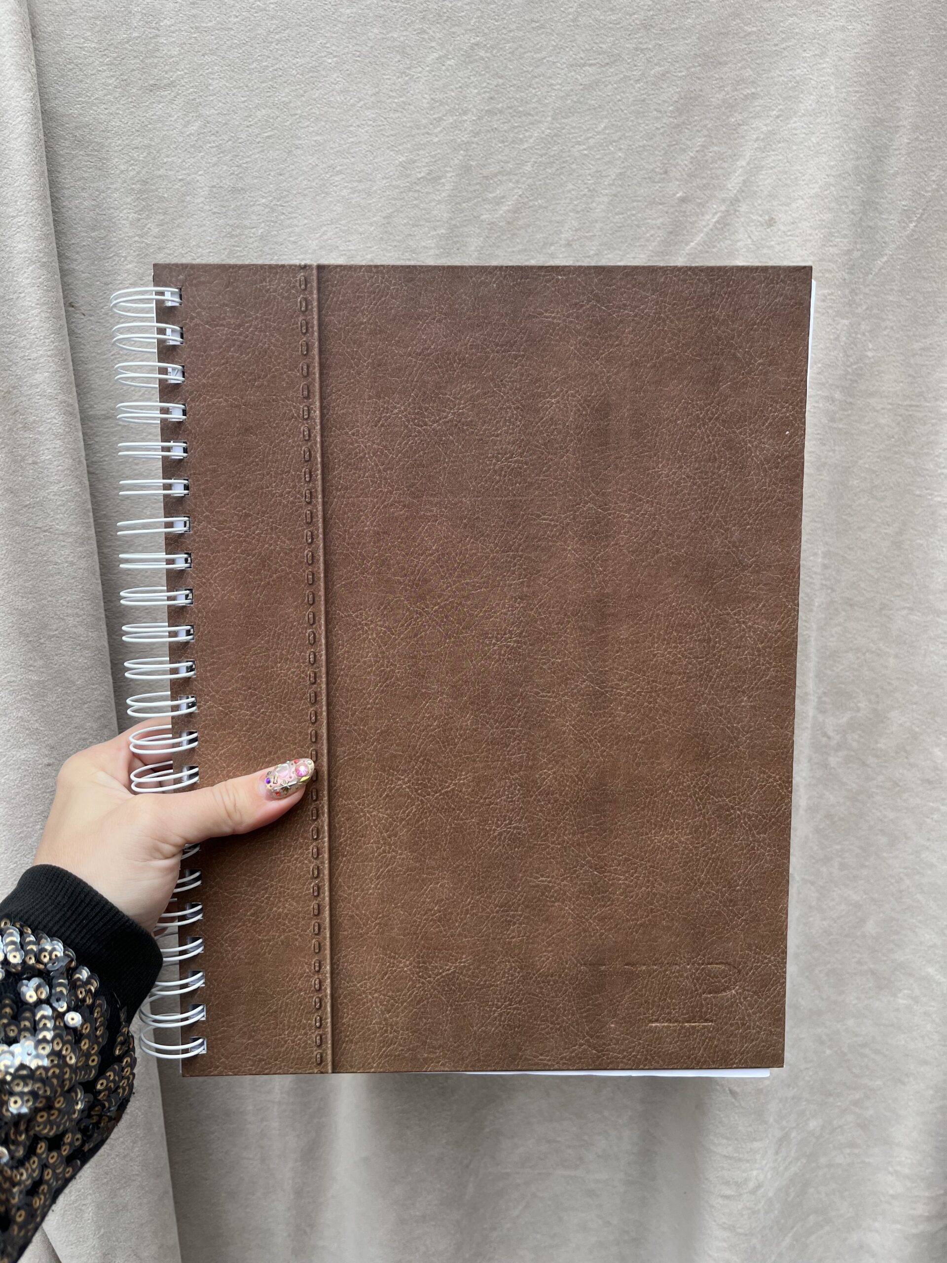 CUADERNO A4 TAPA DURA - Imagen 9